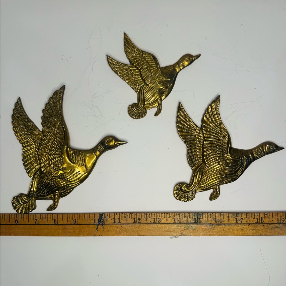 ✨ Vintage Brass Flying Geese Wall Art – Set ✨